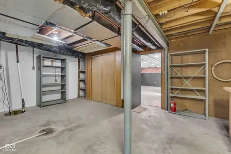 439 Lindsay Court Indianapolis IN 46214