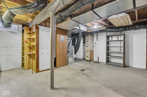 439 Lindsay Court Indianapolis IN 46214