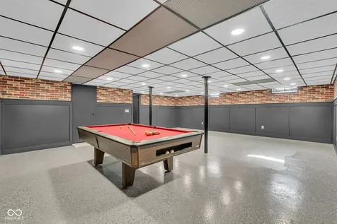 439 Lindsay Court Indianapolis IN 46214