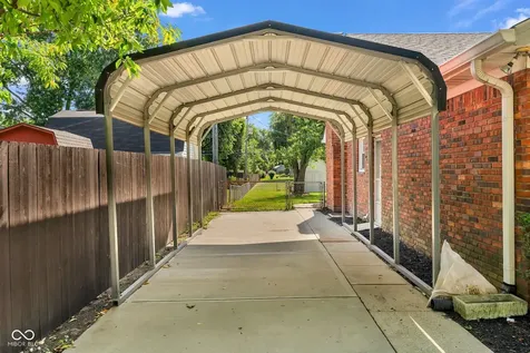 439 Lindsay Court Indianapolis IN 46214