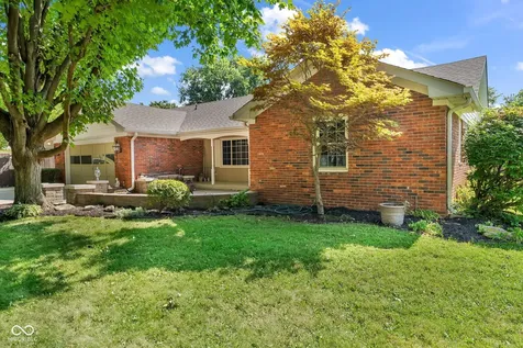 439 Lindsay Court Indianapolis IN 46214