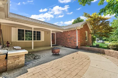 439 Lindsay Court Indianapolis IN 46214