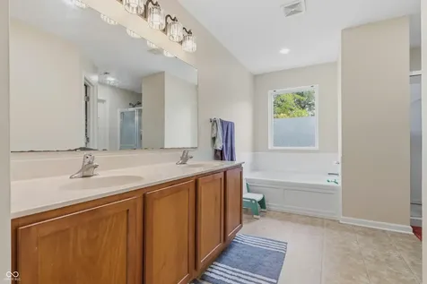 8522 Bravestone Way Indianapolis IN 46239