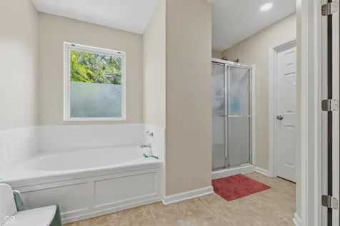 8522 Bravestone Way Indianapolis IN 46239