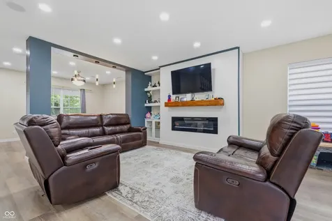8522 Bravestone Way Indianapolis IN 46239