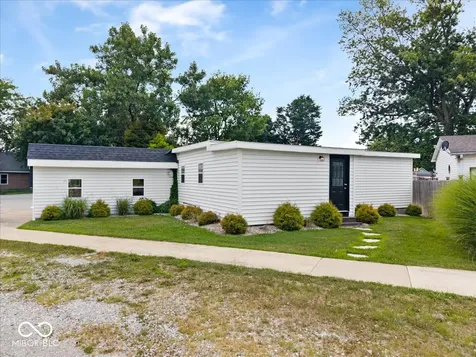 226 E Pendleton Avenue Lapel IN 46051