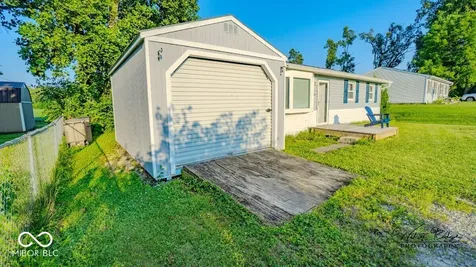 657 Clifty Drive Columbus IN 47201