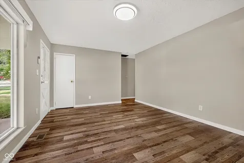 1112 Walton Drive Plainfield IN 46168