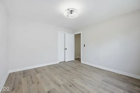 8427 Country Meadows Drive Indianapolis IN 46234