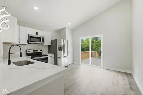 8427 Country Meadows Drive Indianapolis IN 46234