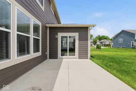 9743 Cimmaron Avenue Mccordsville IN 46055