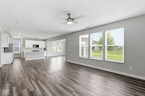 9743 Cimmaron Avenue Mccordsville IN 46055
