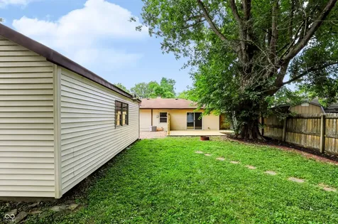 427 W William Drive Brownsburg IN 46112