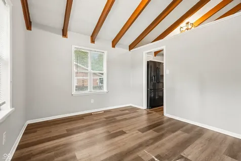 6147 E 40th Street Indianapolis IN 46226