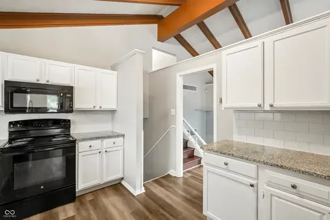 6147 E 40th Street Indianapolis IN 46226