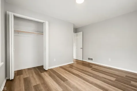 6147 E 40th Street Indianapolis IN 46226
