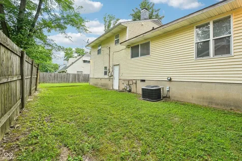 6147 E 40th Street Indianapolis IN 46226