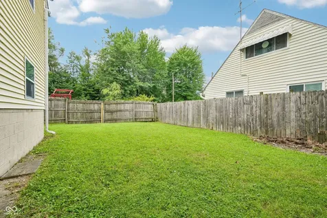 6147 E 40th Street Indianapolis IN 46226