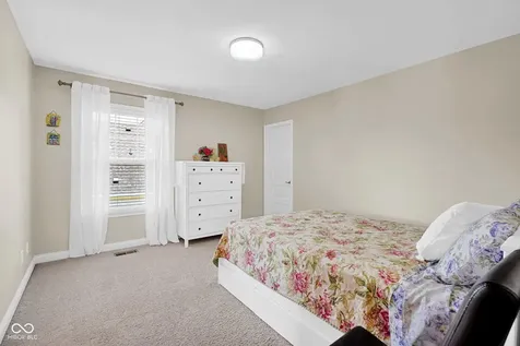 5901 Chartwell Drive Bargersville IN 46106