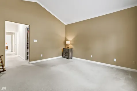 10617 Brooks Street Indianapolis IN 46234