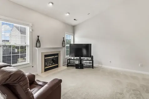 10617 Brooks Street Indianapolis IN 46234