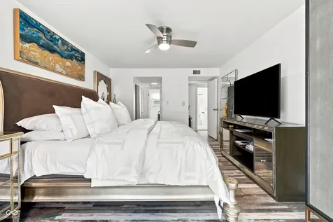 3042 Lake Shore Drive Indianapolis IN 46205