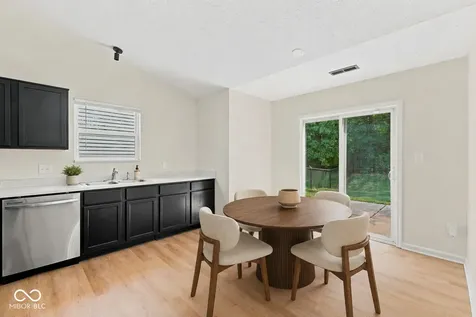 2115 Sotheby Lane Indianapolis IN 46239