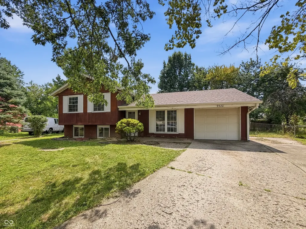 9520 Burrwood Court Indianapolis IN 46235