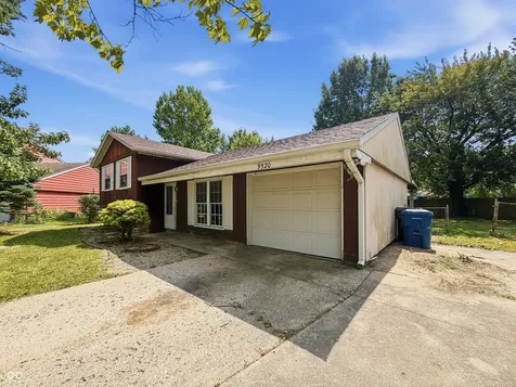 9520 Burrwood Court Indianapolis IN 46235