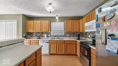 1382 Fall Ridge Drive Brownsburg IN 46112