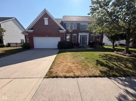 1111 Red Dunes Run Avon IN 46123