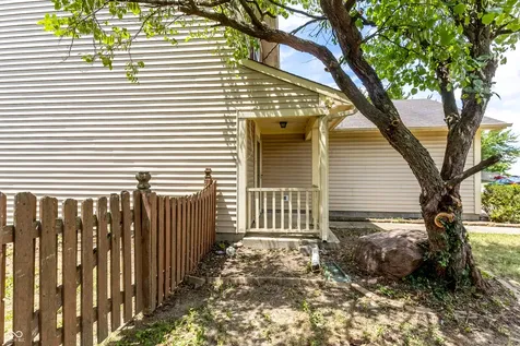 6739 Wandering Way Indianapolis IN 46241