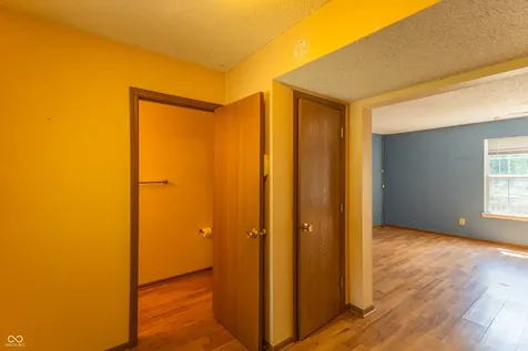 6739 Wandering Way Indianapolis IN 46241