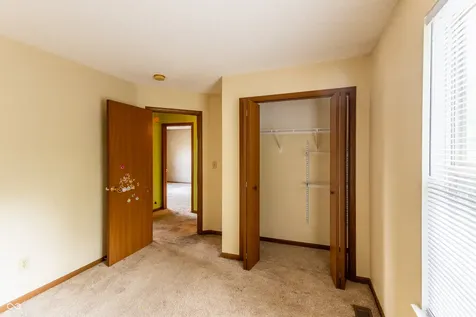 6739 Wandering Way Indianapolis IN 46241