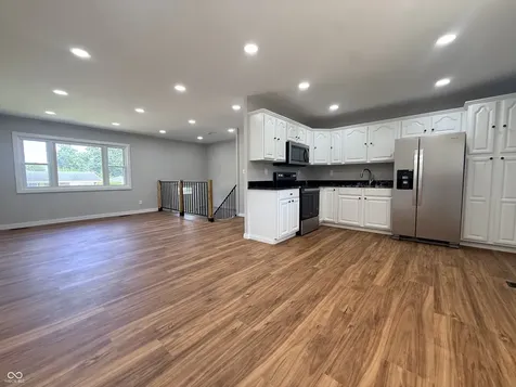 616 Rose Lane Mooresville IN 46158