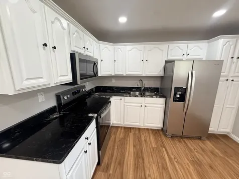 616 Rose Lane Mooresville IN 46158