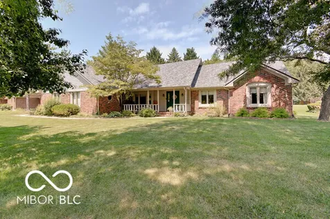 260 Lake Drive Greenwood IN 46142