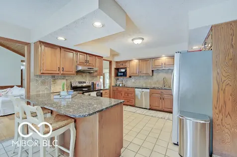 260 Lake Drive Greenwood IN 46142