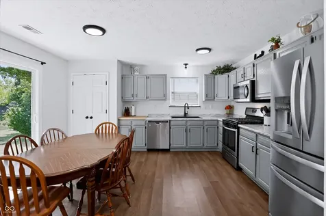 6002 Sycamore Forge Lane Indianapolis IN 46254