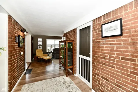 209 Kirk Drive W Indianapolis IN 46234