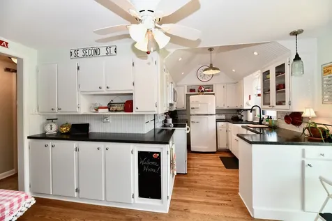 209 Kirk Drive W Indianapolis IN 46234