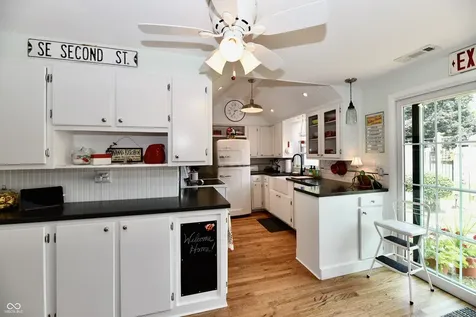 209 Kirk Drive W Indianapolis IN 46234