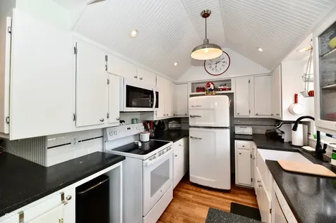 209 Kirk Drive W Indianapolis IN 46234