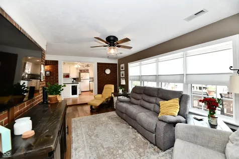 209 Kirk Drive W Indianapolis IN 46234