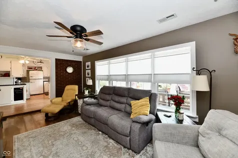 209 Kirk Drive W Indianapolis IN 46234