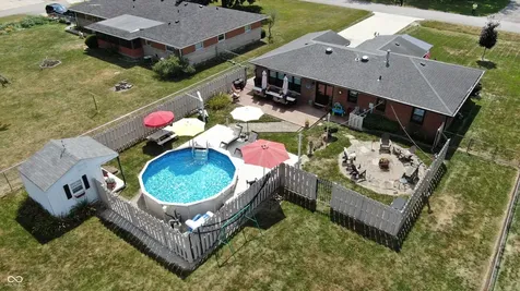 209 Kirk Drive W Indianapolis IN 46234