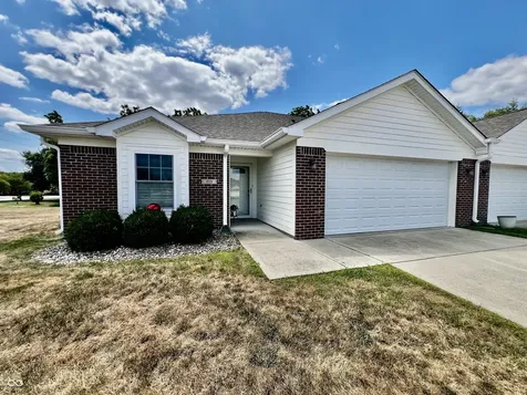 1713 Senior Court Shelbyville IN 46176