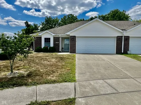 1713 Senior Court Shelbyville IN 46176