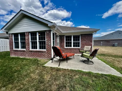 1713 Senior Court Shelbyville IN 46176
