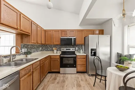 8563 Buffalo Ridge Drive Indianapolis IN 46227